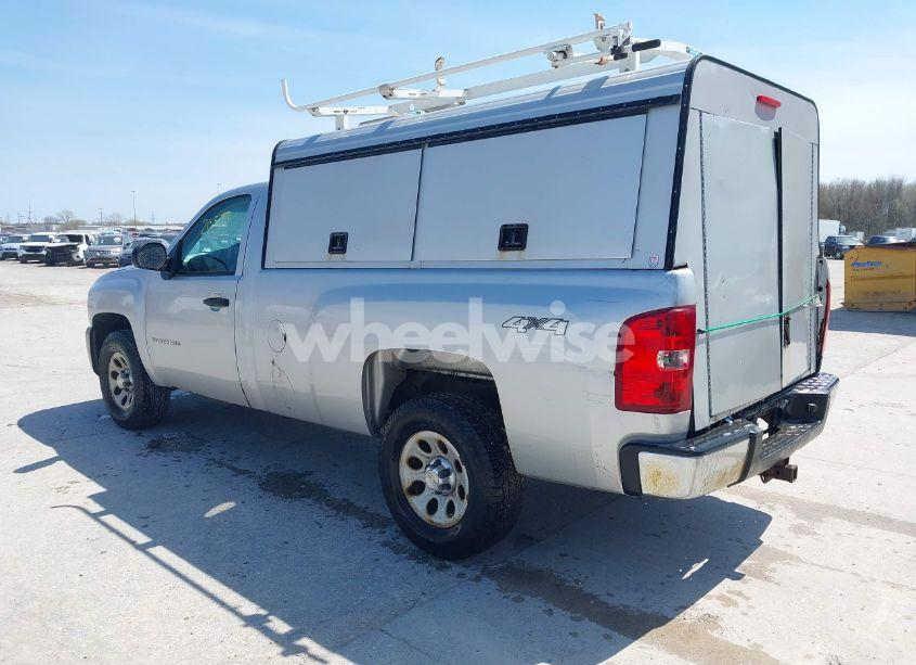 Photo 3 of 2010 Chevrolet Silverado 1500 WORK TRUCK (VIN 1GCPKPE00AZ172455)