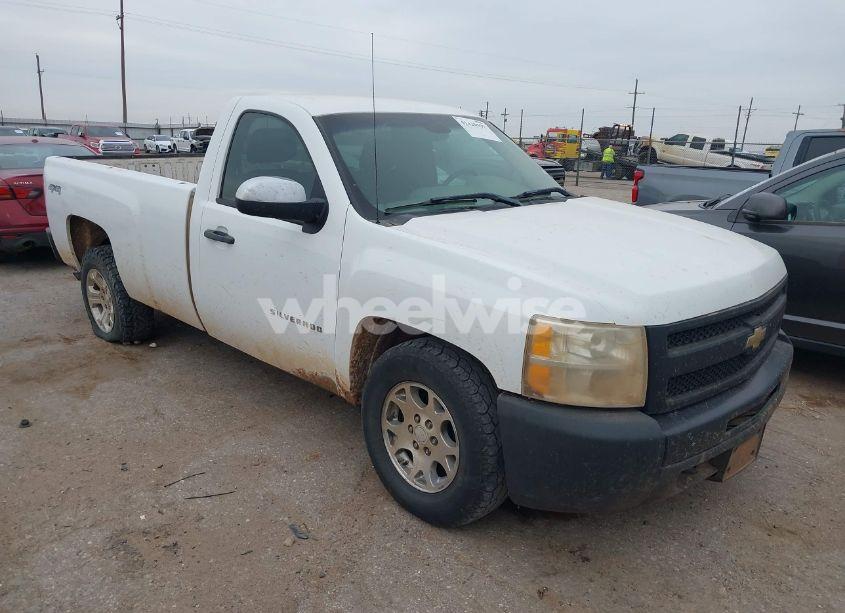 2010 Chevrolet Silverado 1500 WORK TRUCK (VIN 1GCPKPEA6AZ190161) main photo