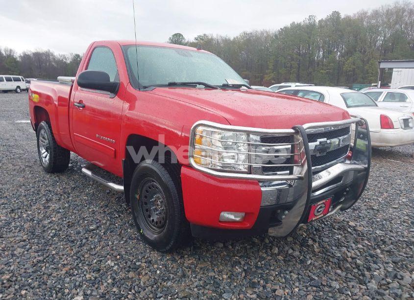 2010 Chevrolet Silverado 1500 LT (VIN 1GCPKSE06AZ202884) main photo