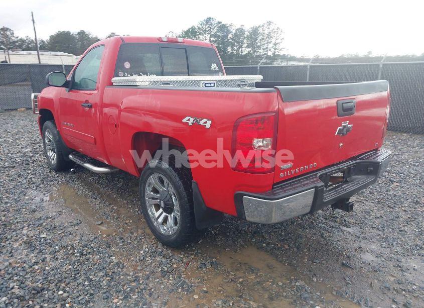 Photo 3 of 2010 Chevrolet Silverado 1500 LT (VIN 1GCPKSE06AZ202884)