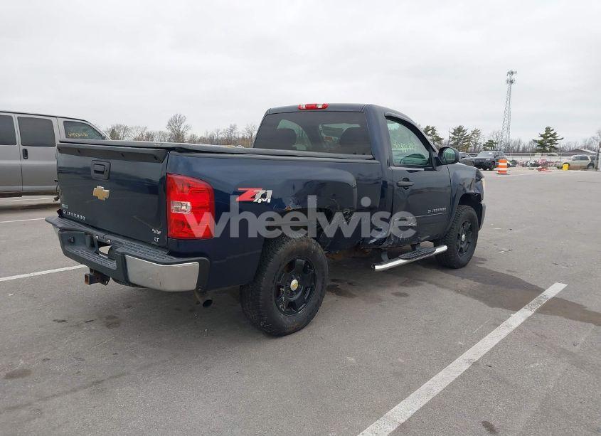 Photo 4 of 2010 Chevrolet Silverado 1500 LT (VIN 1GCPKSE06AZ209916)
