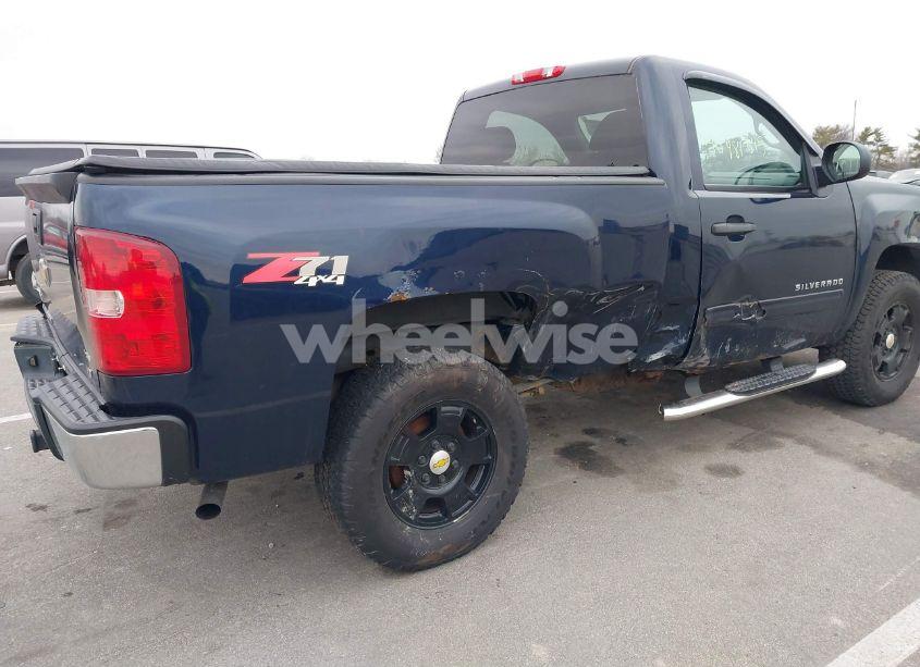 Photo 6 of 2010 Chevrolet Silverado 1500 LT (VIN 1GCPKSE06AZ209916)
