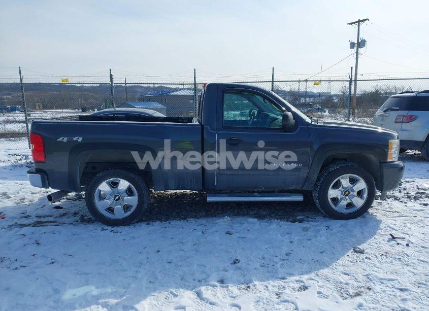 Photo 13 of 2010 Chevrolet Silverado 1500 LT (VIN 1GCPKSE07AZ265542)