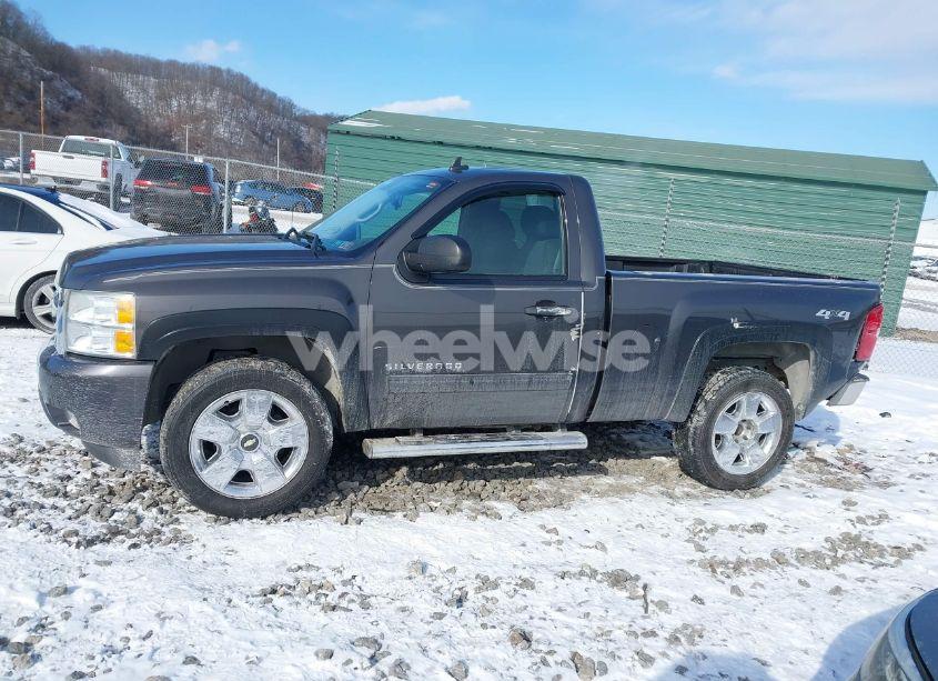 Photo 14 of 2010 Chevrolet Silverado 1500 LT (VIN 1GCPKSE07AZ265542)