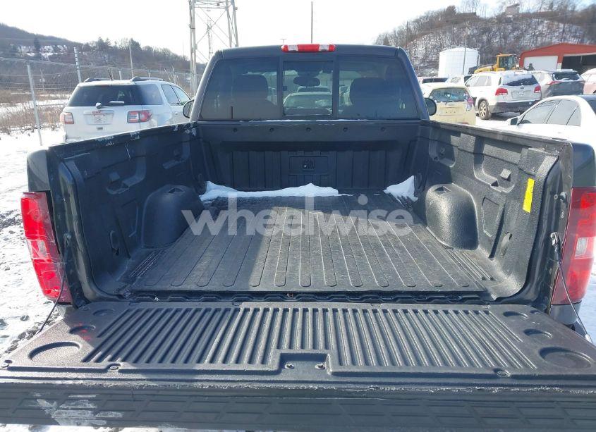 Photo 8 of 2010 Chevrolet Silverado 1500 LT (VIN 1GCPKSE07AZ265542)