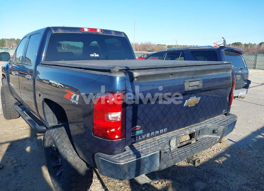 Photo 16 of 2011 Chevrolet Silverado 1500 LT (VIN 1GCPKSE30BF152108)