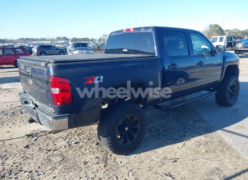 Photo 4 of 2011 Chevrolet Silverado 1500 LT (VIN 1GCPKSE30BF152108)