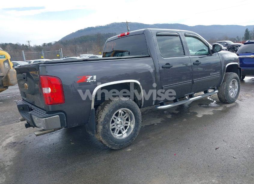 Photo 4 of 2011 Chevrolet Silverado 1500 LT (VIN 1GCPKSE30BF161097)