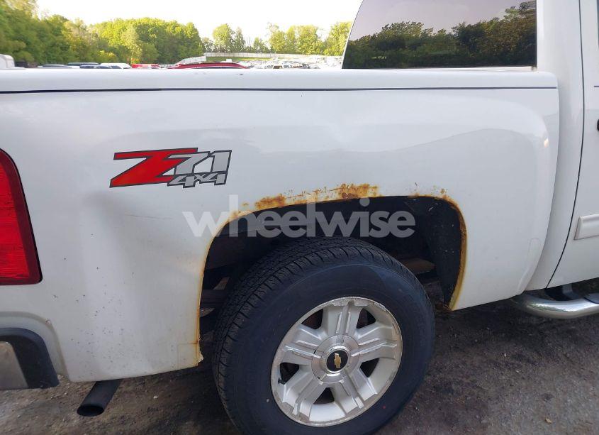 Photo 19 of 2011 Chevrolet Silverado 1500 LT (VIN 1GCPKSE33BF226038)