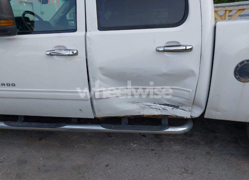 Photo 6 of 2011 Chevrolet Silverado 1500 LT (VIN 1GCPKSE33BF226038)