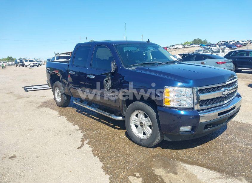 2011 Chevrolet Silverado 1500 LT (VIN 1GCPKSE34BF172359) main photo