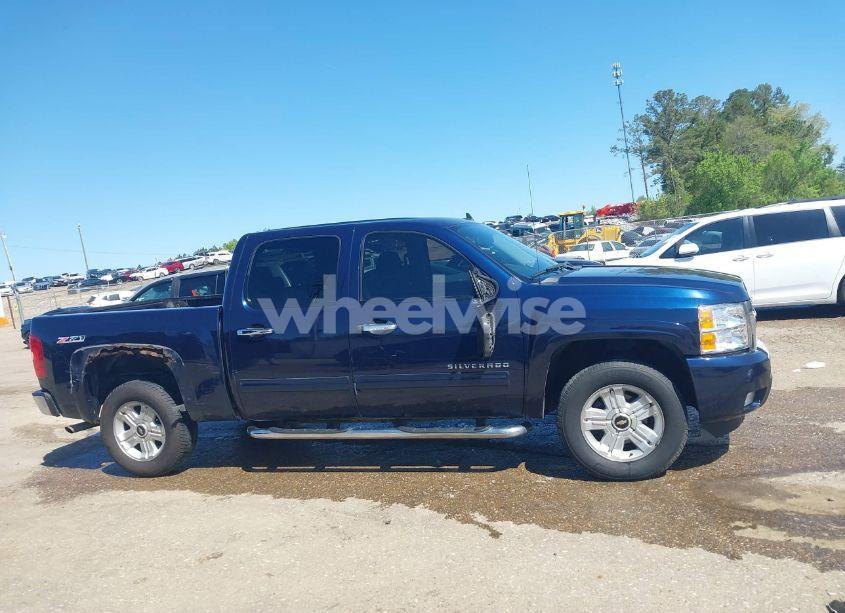 Photo 13 of 2011 Chevrolet Silverado 1500 LT (VIN 1GCPKSE34BF172359)