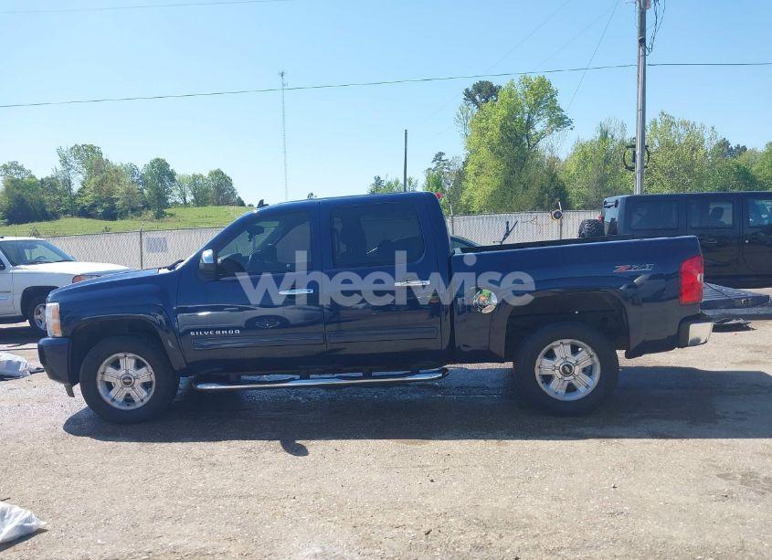 Photo 14 of 2011 Chevrolet Silverado 1500 LT (VIN 1GCPKSE34BF172359)