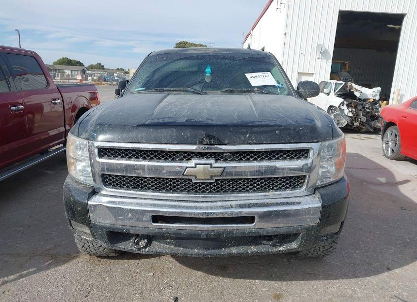 Photo 12 of 2011 Chevrolet Silverado 1500 LT (VIN 1GCPKSE37BF139873)