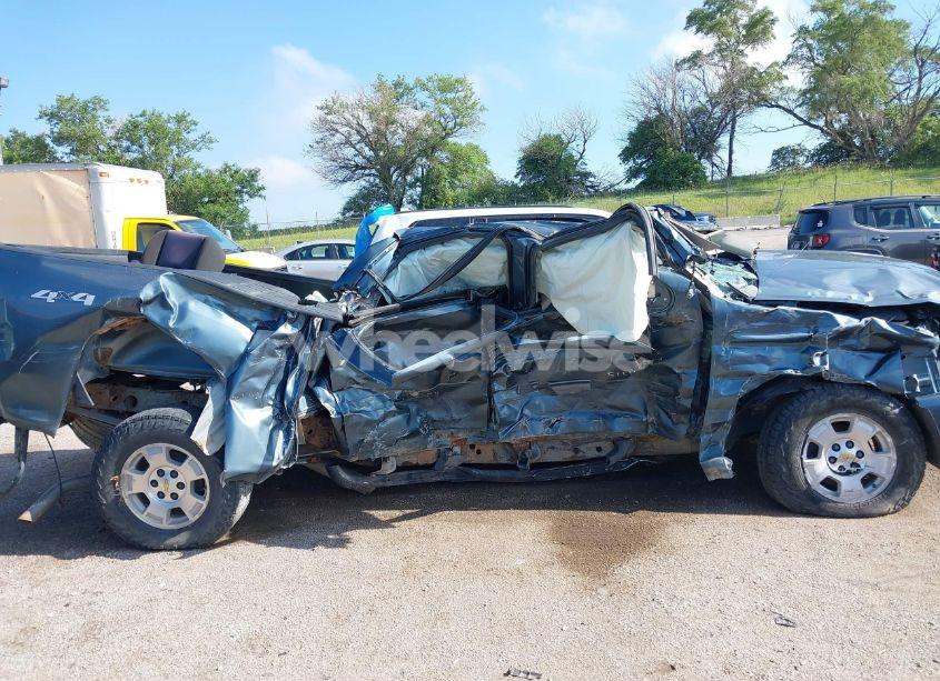 Photo 6 of 2011 Chevrolet Silverado 1500 LT (VIN 1GCPKSE39BF141883)