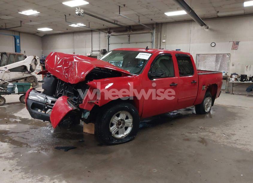 Photo 2 of 2011 Chevrolet Silverado 1500 LT (VIN 1GCPKSE3XBF208863)