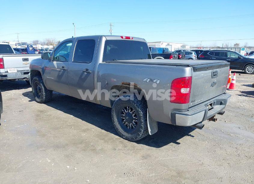 Photo 3 of 2012 Chevrolet Silverado 1500 LT (VIN 1GCPKSE70CF237986)