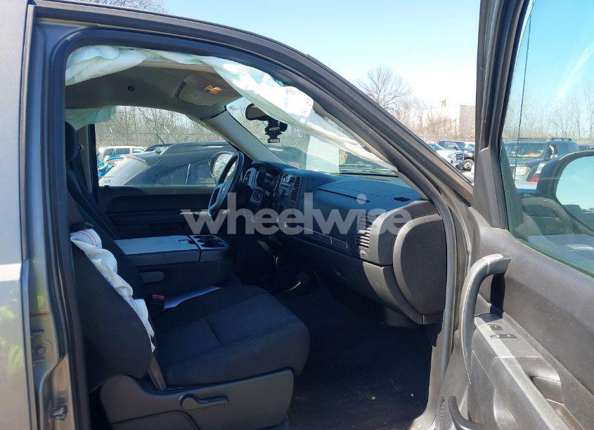 Photo 5 of 2012 Chevrolet Silverado 1500 LT (VIN 1GCPKSE70CF237986)