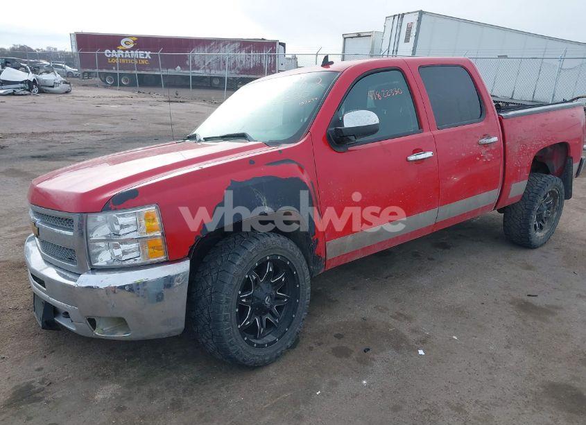 Photo 2 of 2012 Chevrolet Silverado 1500 LT (VIN 1GCPKSE71CF173795)