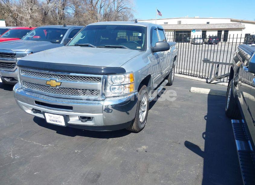 Photo 2 of 2012 Chevrolet Silverado 1500 LT (VIN 1GCPKSE71CF205595)