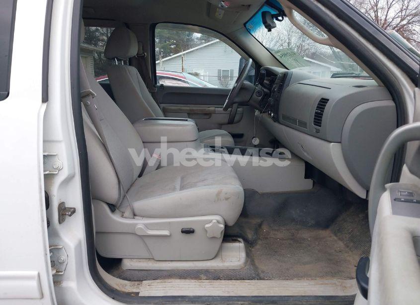 Photo 5 of 2012 Chevrolet Silverado 1500 LT (VIN 1GCPKSE72CF129739)