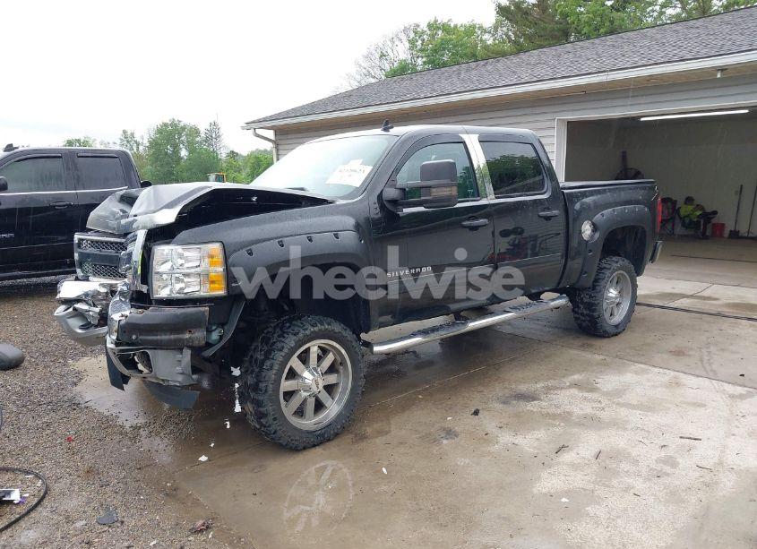 Photo 2 of 2012 Chevrolet Silverado 1500 LT (VIN 1GCPKSE73CF210488)