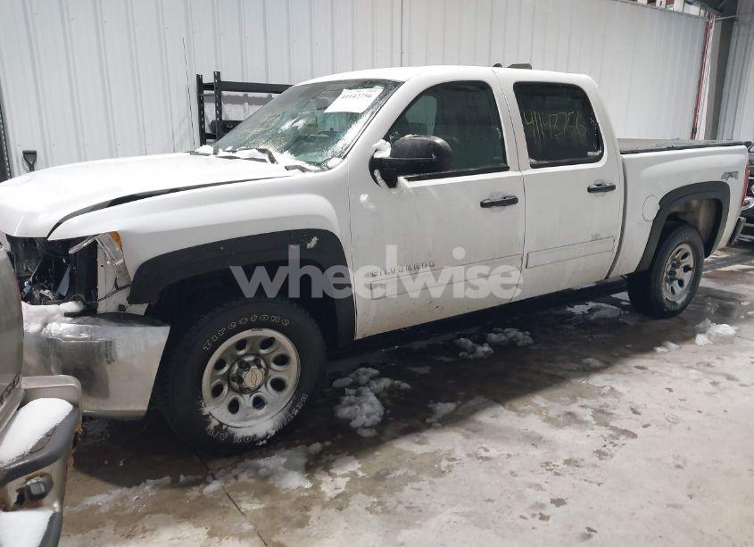 Photo 2 of 2012 Chevrolet Silverado 1500 LT (VIN 1GCPKSE76CF225549)