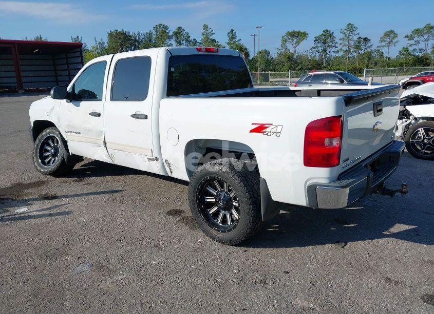 Photo 3 of 2012 Chevrolet Silverado 1500 LT (VIN 1GCPKSE79CF160907)