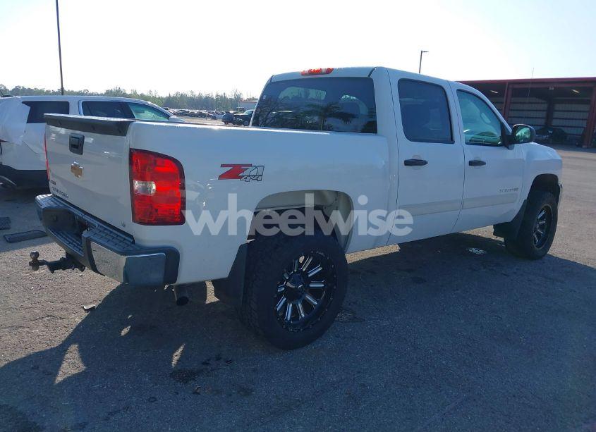 Photo 4 of 2012 Chevrolet Silverado 1500 LT (VIN 1GCPKSE79CF160907)