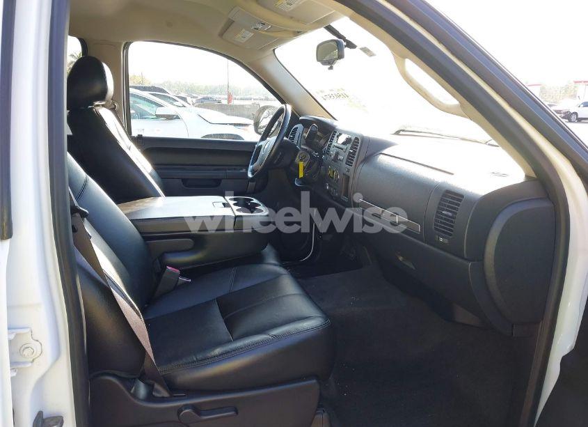 Photo 5 of 2012 Chevrolet Silverado 1500 LT (VIN 1GCPKSE79CF160907)