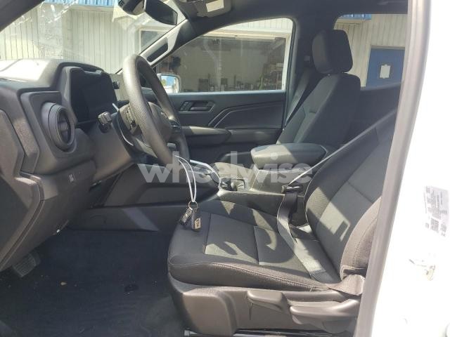 Photo 3 of 2025 CHEVROLET COLORADO (VIN 1GCPSBEK8S1156783)