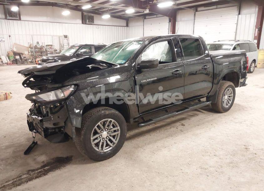 Photo 2 of 2023 Chevrolet Colorado 2WD SHORT BOX LT (VIN 1GCPSCEK1P1232681)