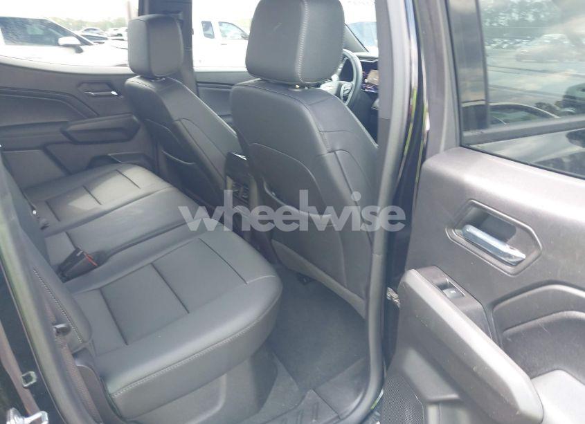 Photo 8 of 2024 Chevrolet Colorado 2WD LT (VIN 1GCPSCEK1R1210800)