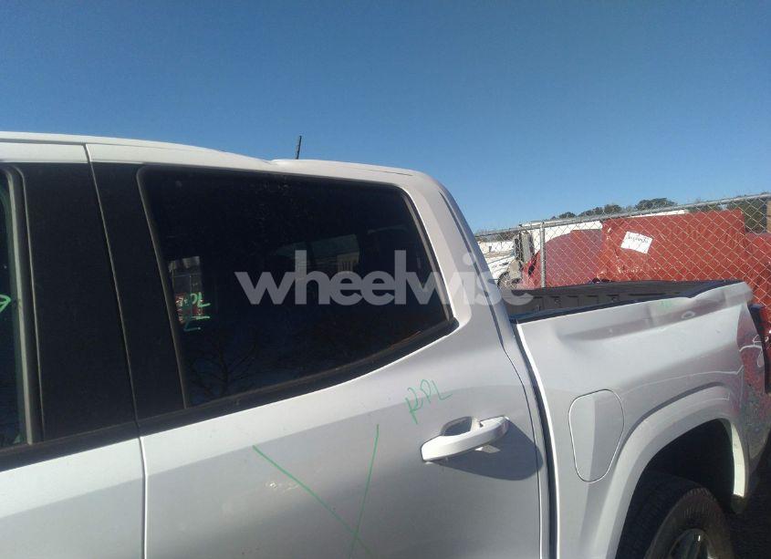 Photo 18 of 2024 Chevrolet Colorado 2WD LT (VIN 1GCPSCEKXR1255752)