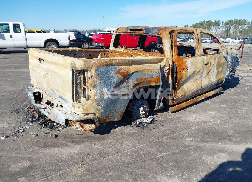 Photo 4 of 2023 Chevrolet Colorado N/A (VIN 1GCPTCEK0P1211530)