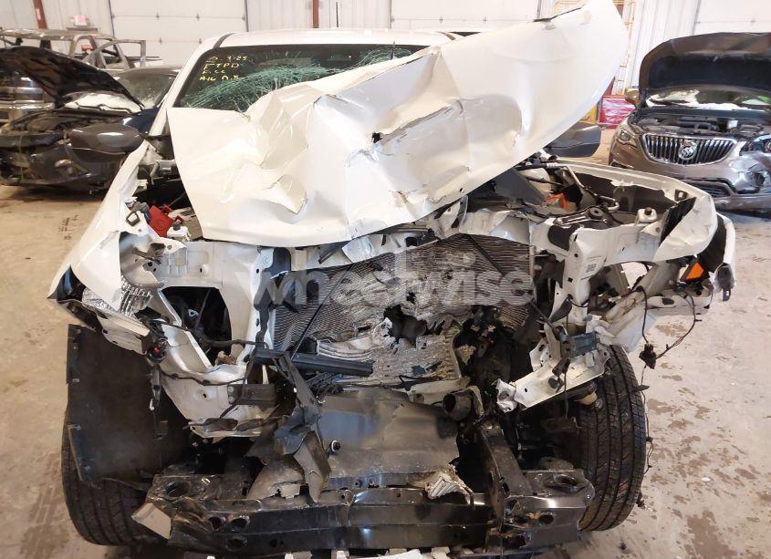 Photo 6 of 2024 Chevrolet Colorado 4WD LT (VIN 1GCPTCEK1R1131804)