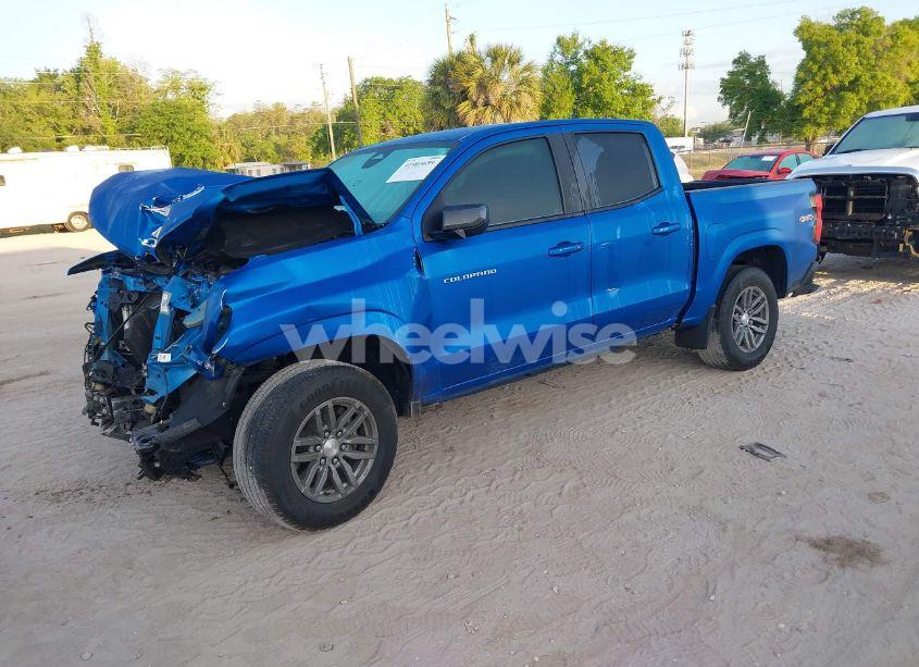 Photo 2 of 2024 Chevrolet Colorado 4WD LT (VIN 1GCPTCEK2R1140656)