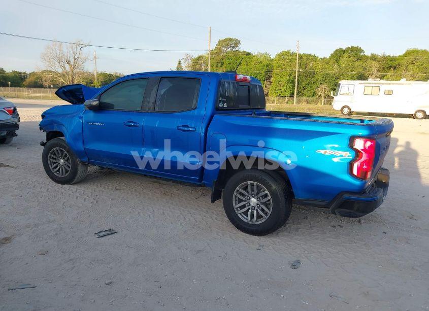 Photo 3 of 2024 Chevrolet Colorado 4WD LT (VIN 1GCPTCEK2R1140656)