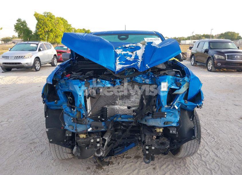 Photo 6 of 2024 Chevrolet Colorado 4WD LT (VIN 1GCPTCEK2R1140656)