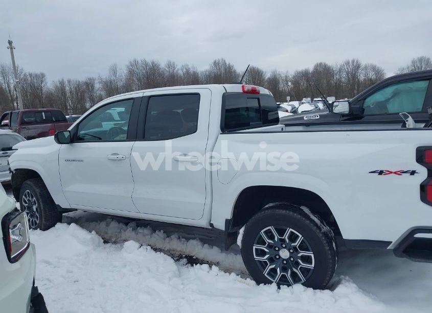 Photo 15 of 2023 Chevrolet Colorado 4WD SHORT BOX LT (VIN 1GCPTCEK4P1161540)