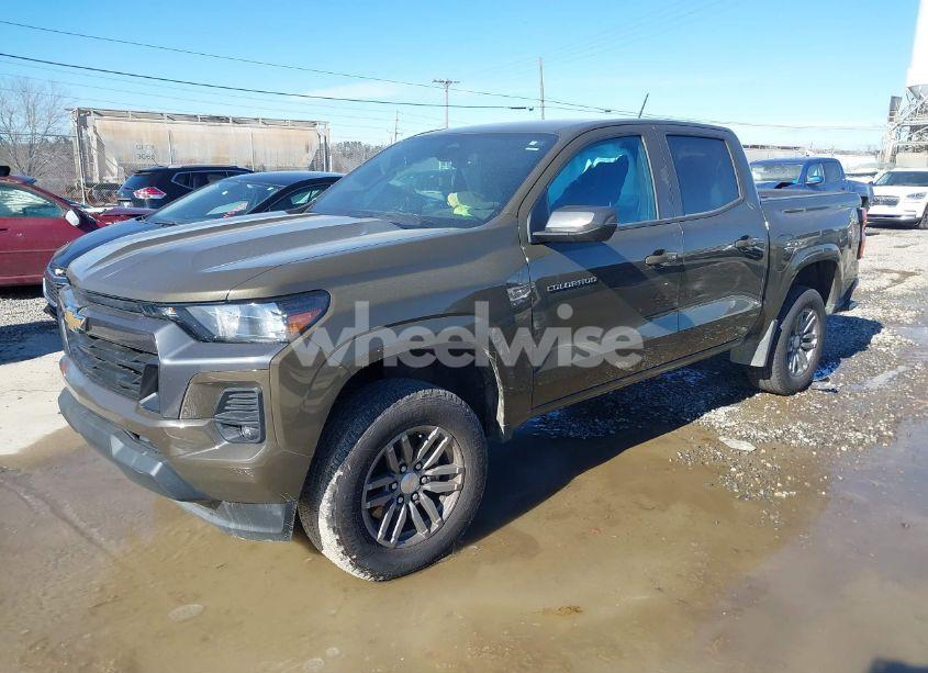 Photo 2 of 2024 Chevrolet Colorado 4WD LT (VIN 1GCPTCEK4R1135457)