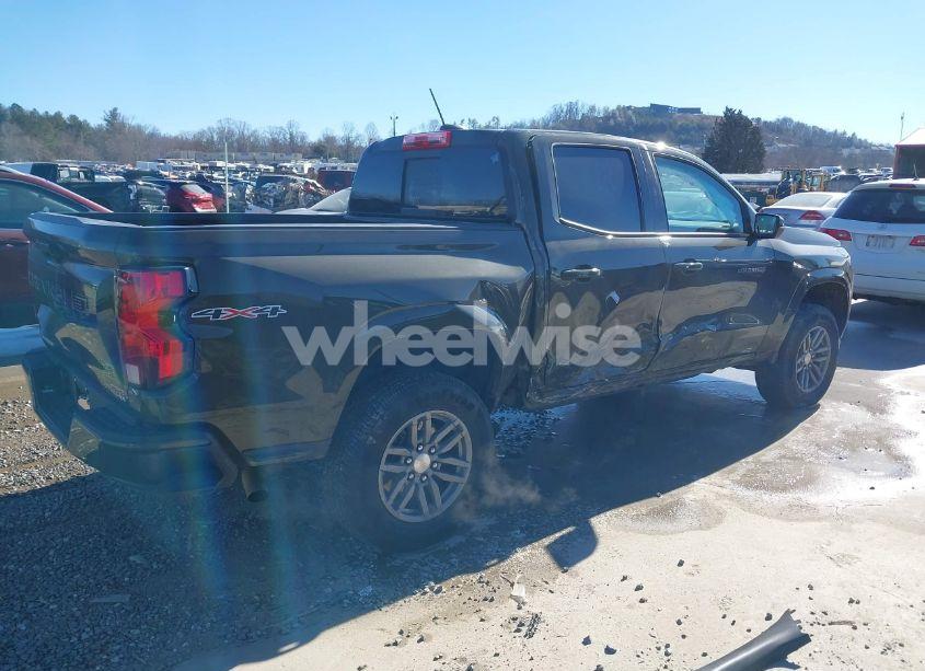 Photo 4 of 2024 Chevrolet Colorado 4WD LT (VIN 1GCPTCEK4R1135457)