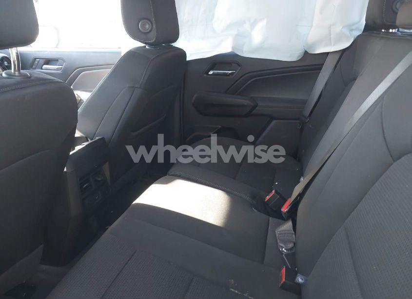 Photo 8 of 2024 Chevrolet Colorado 4WD LT (VIN 1GCPTCEK4R1135457)