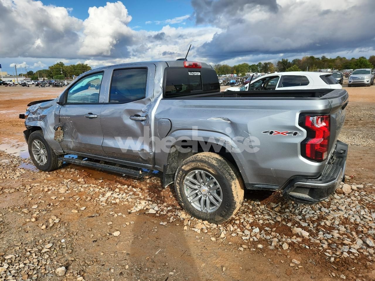 Photo 2 of 2025 CHEVROLET COLORADO LT (VIN 1GCPTCEK4S1209448)
