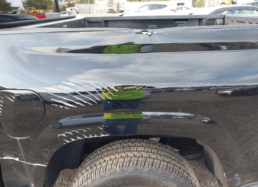 Photo 22 of 2024 Chevrolet Colorado 4WD LT (VIN 1GCPTCEK6R1245507)