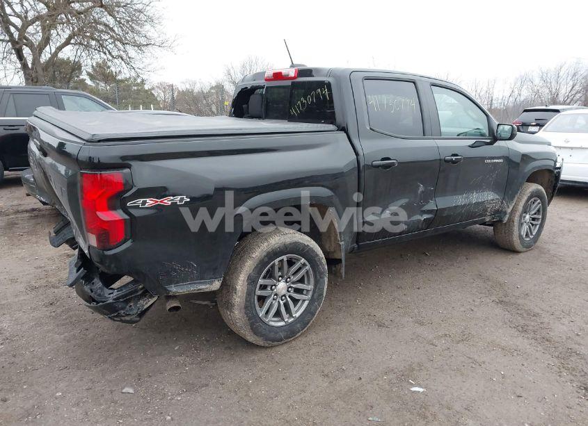 Photo 4 of 2023 Chevrolet Colorado 4WD SHORT BOX LT (VIN 1GCPTCEKXP1233101)