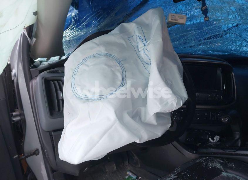 Photo 15 of 2019 Chevrolet Colorado Z71 (VIN 1GCPTDE15K1320605)