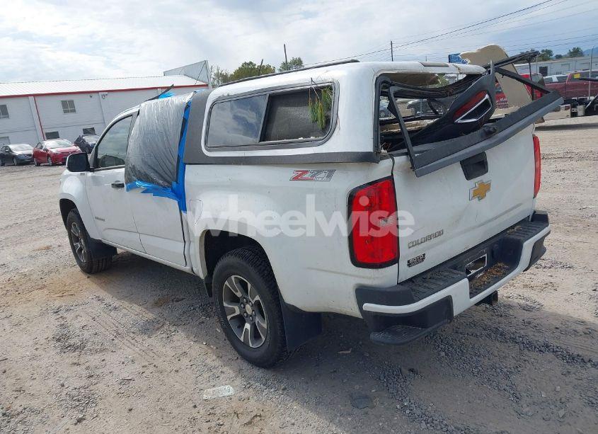 Photo 3 of 2016 Chevrolet Colorado Z71 (VIN 1GCPTDE19G1381639)