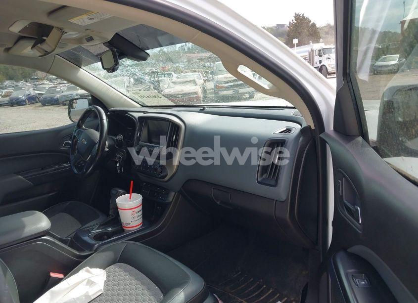 Photo 5 of 2016 Chevrolet Colorado Z71 (VIN 1GCPTDE19G1381639)