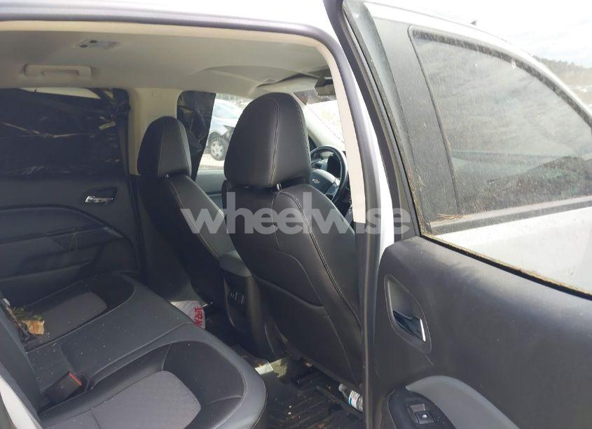 Photo 8 of 2016 Chevrolet Colorado Z71 (VIN 1GCPTDE19G1381639)